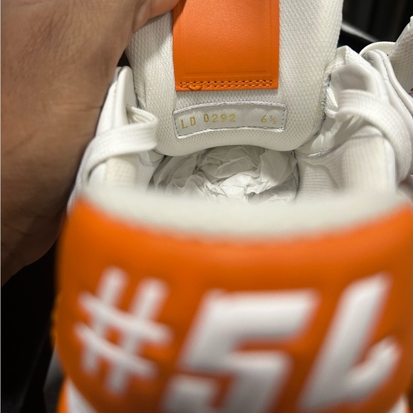 LV Trainer Sneaker - Picture 6 of 8